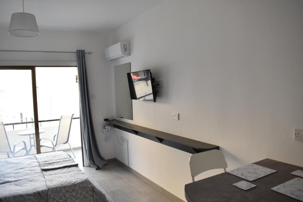 Marias Apartment - In City Centre,Near Beach Larnaca Exteriér fotografie